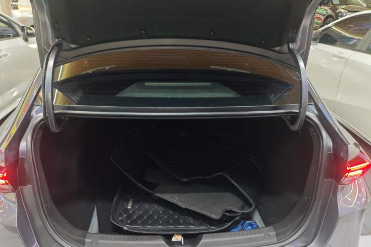 Used GAC Trumpchi EMPOW 2021 270T DCT J16 Version
