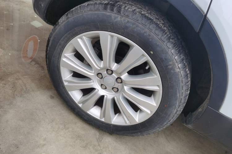 Used Land Rover Range Rover Evoque 2018 240 PS SE Smart Brilliance Edition