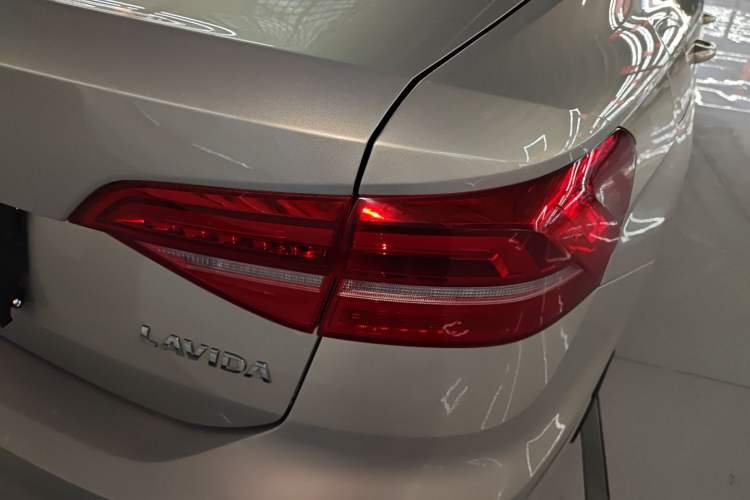 Used Volkswagen Lavida 2019 1.5L Automatic Comfort Edition China VI Standard
