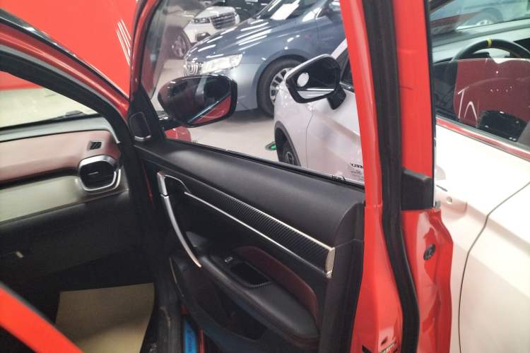 Used Geely Auto Coolray 2019 Sport Model 260T DCT Battle China V Standard
