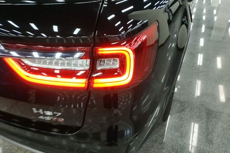 Used Hongqi HS7 2021 2.0T DCT Two-Wheel Drive Smart Connect Flagship Edition
