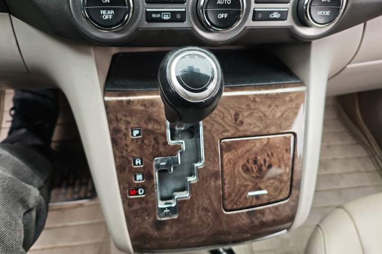 Used Mazda Mazda 8 2013 2.5L Ultimate Edition