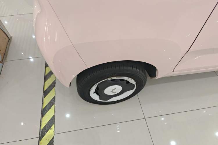 Used Wuling Hongguang MINIEV 2021 Macaron Fashion Model Lithium Iron Phosphate