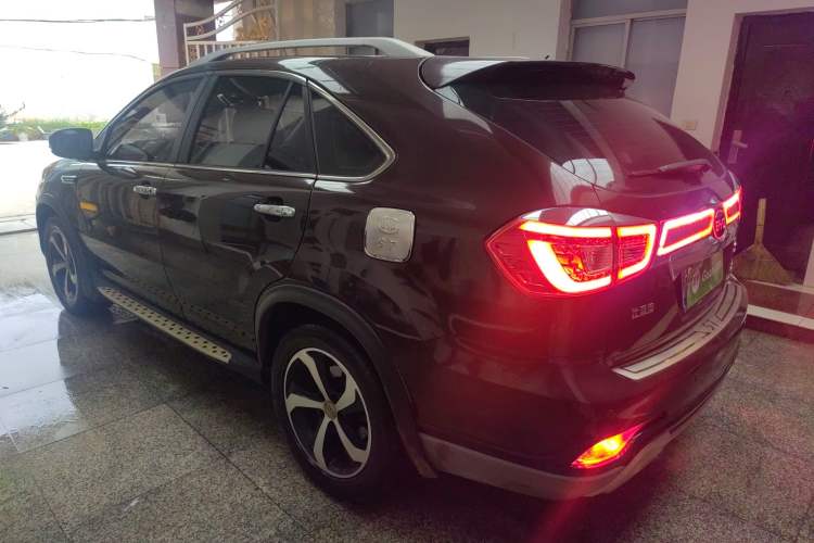 Used BYD S7 2016 2.0T Automatic Prestige Plus
