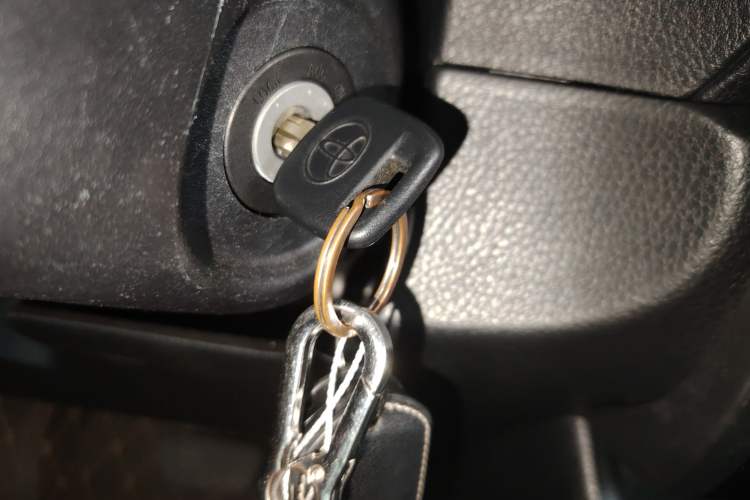 Used Toyota YARiS L 2019 1.5E CVT Dynamic Edition China VI compliant