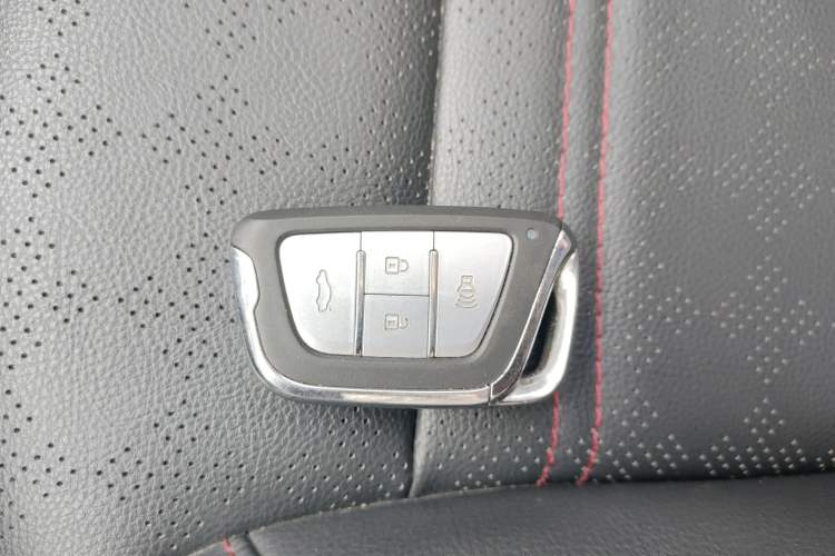 Used  Refine S7 2018 Super Edition 251T Automatic Supreme 5-Seater