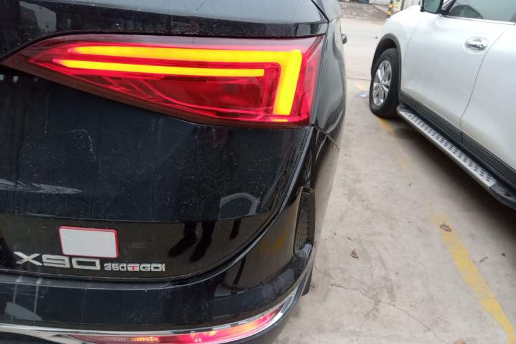 Used JETOUR X90 2020 1.6T DCT Shadow Edition 5-seater