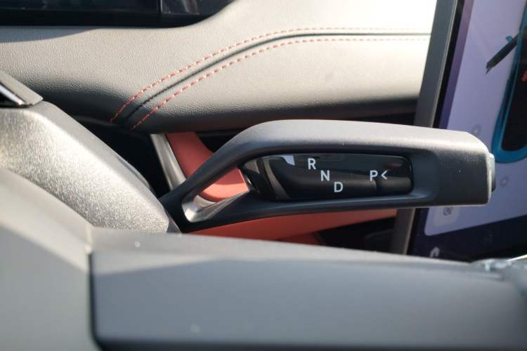 Used Xiaomi Auto SU7 2024 Rear-Drive Long-Range Intelligent Driving Version
