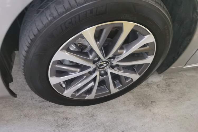 Used Lexus ES 2022 200 Luxury Edition
