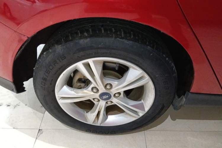 Used Ford Focus 2012 Hatchback 1.6L Automatic Fashion Edition
