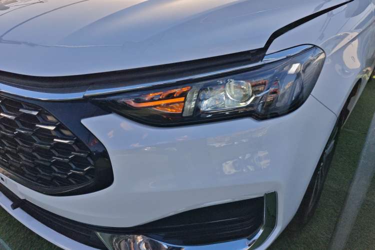 Used Ford Escort 2021 1.5L Automatic Diamond Edition
