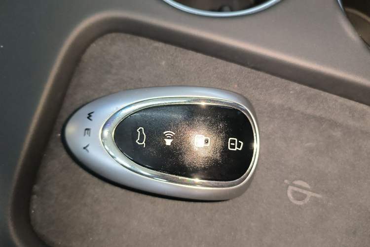 Used Wey Mocha New Energy 2024 Hi4 Four-Wheel Drive Long-Range Version
