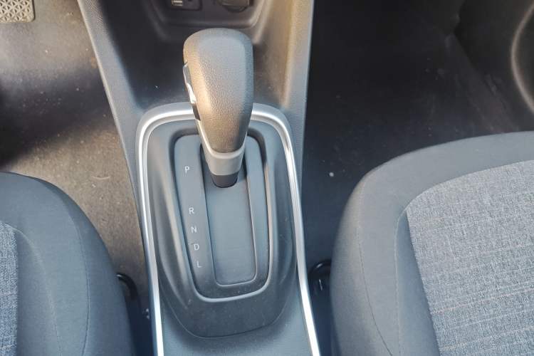 Used Chevrolet Trax 2019 Redline 335T CVT Trendy Version China VI Standard
