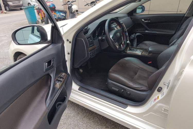 Used Toyota Reiz 2013 2.5V Shangrui Edition
