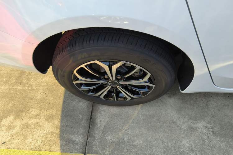 Used Roewe i6 MAX New Energy 2023 EV 420 Skyroof Special Edition