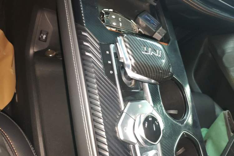 Used Changan UNI-K iDD 2022 Blue Whale iDD 130km 1.5T Prestige Model
