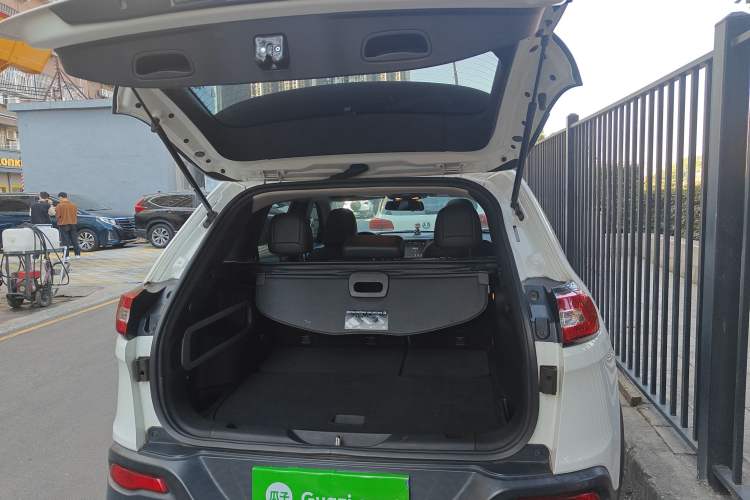 Used  Cherokee 2016 2.0L Superior Edition