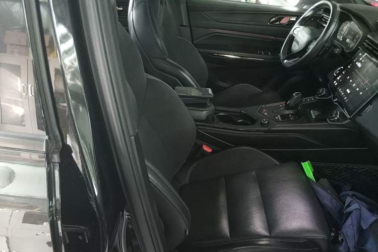 Used Lynk & Co 01 2021 2.0TD Four-Wheel Drive Dark Night Edition
