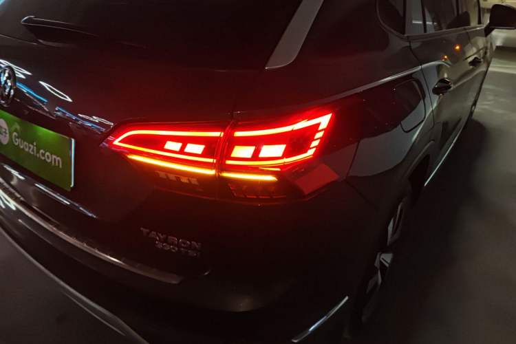 Used Volkswagen Tayron 2020 330TSI Two-Wheel Drive Luxury Smart Connectivity Version
