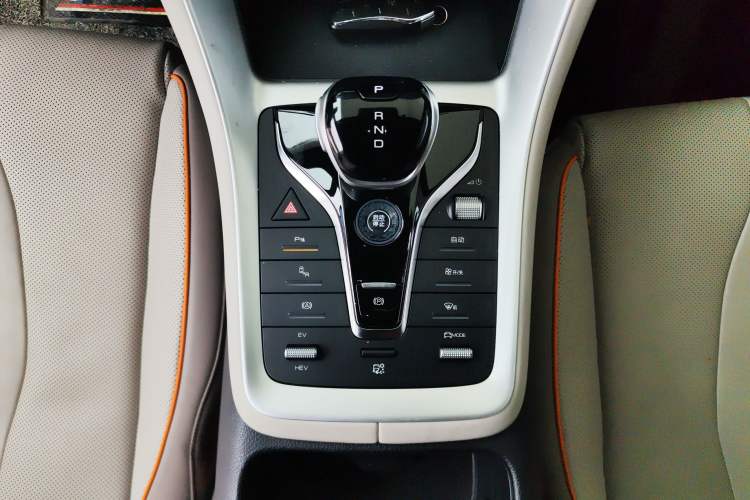 Used BYD Song Pro New Energy 2024 HONOR Edition DM-i 110KM Excellence Model
