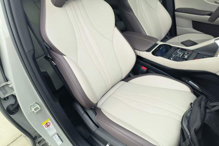 Used BYD Song PLUS New Energy 2025 DM-i Smart Drive 112KM Prestige Model