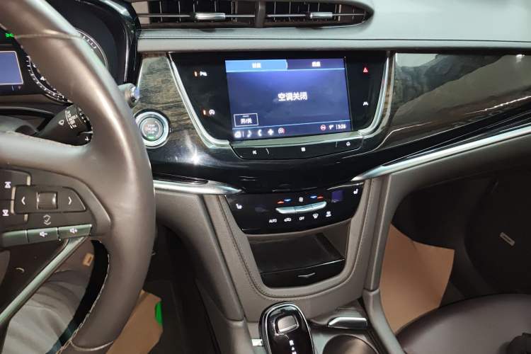 Used Cadillac XT6 2021 2.0T 7-Seater Two-Wheel-Drive Luxury Version
