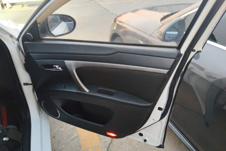 Used Haima M6 2017 1.6L Manual Sport Smart Model
