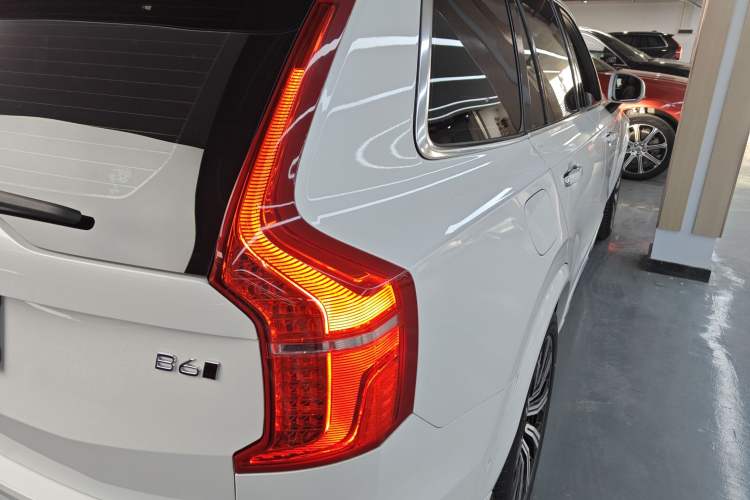 Used Volvo XC90 2023 B6 Zhiya Luxury 7-Seater