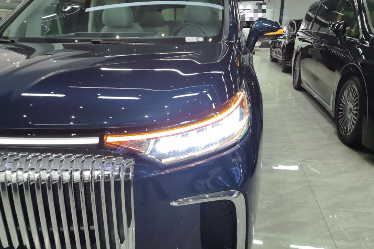 Used VOYAH Dream 2025 PHEV Four-Wheel-Drive Flagship Kunpeng Edition
