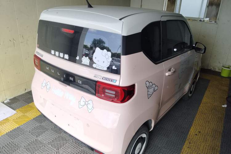 Used Wuling Hongguang MINIEV 2021 Macaron Premium Model – Lithium Iron Phosphate

