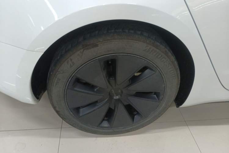 Used Tesla Model 3 2025 Rear-Wheel-Drive Version
