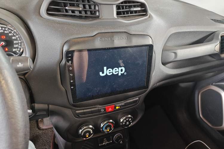 Used  Renegade 2017 180T Automatic High-Energy Version
