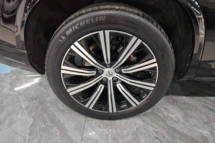 Used Volvo XC90 2020 Facelifted T6 Zhiyi Luxury 7-Seater
