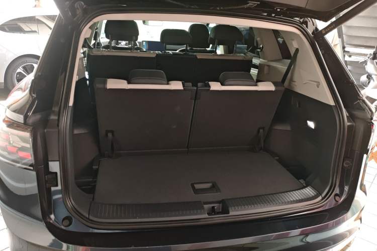 Used Volkswagen ID.6 CROZZ 2021 First Edition
