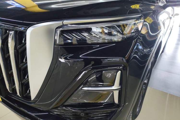 Used Hongqi HS5 2023 2.0T Qixiang Pro Edition
