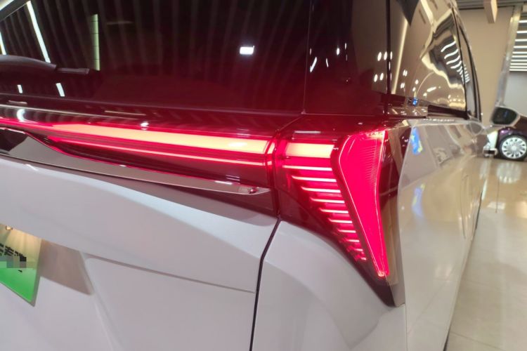 Used Buick GL8 New Energy 2024 Lu Zun Deluxe Edition 7-Seater
