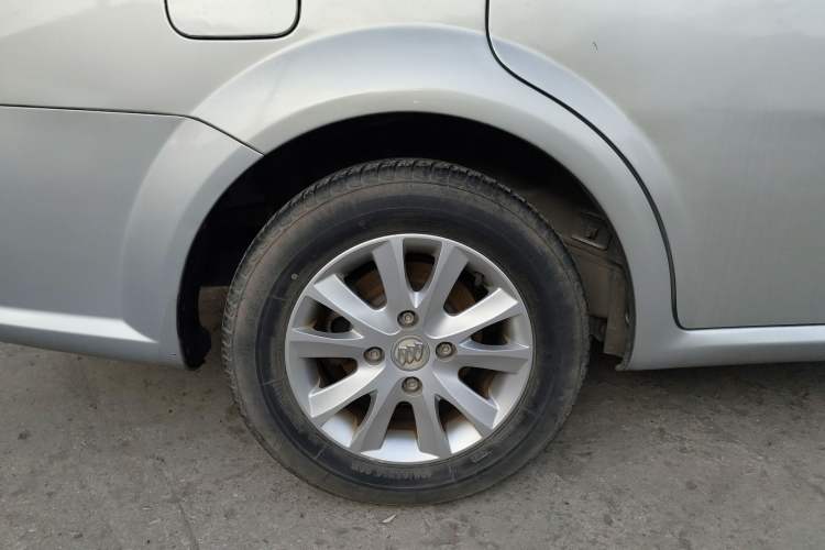 Used Buick Excelle 2013 1.5L Manual Classic Model
