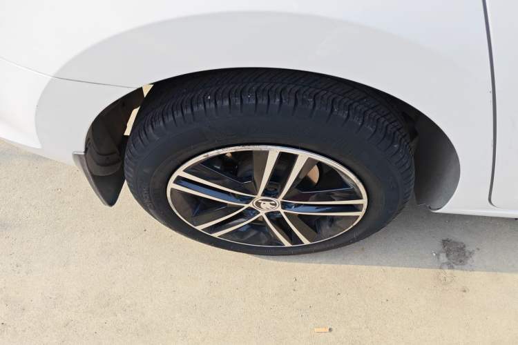 Used Skoda Rapid Spaceback 2016 Facelifted TSI230 DSG Smart Drive Version