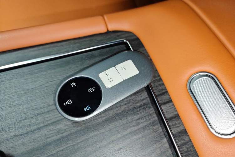 Used Hima AITO M9 2024 Range-Extended Ultra Version 42 kWh 6-Seater Model
