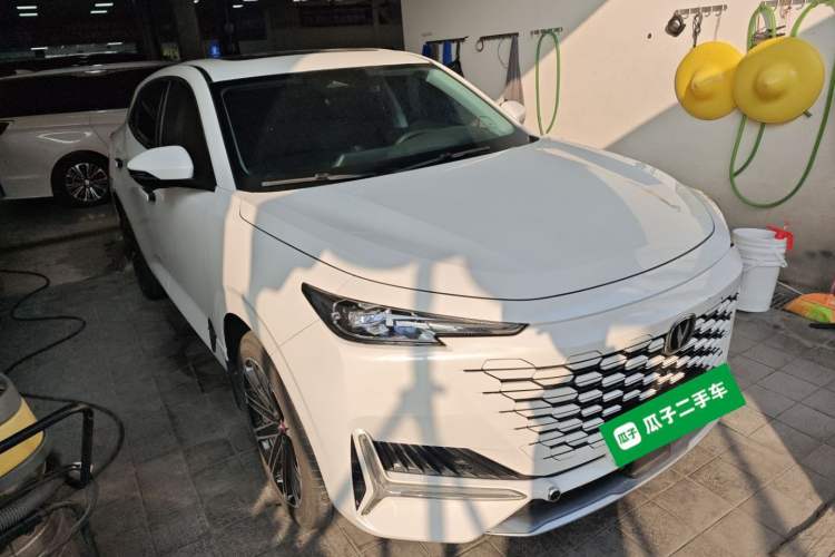 Used Changan UNI-K iDD 2022 Blue Whale iDD 130km 1.5T Prestige Model
