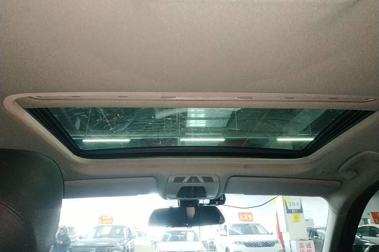 Used BMW 3 Series 2014 320Li Fashion Model
