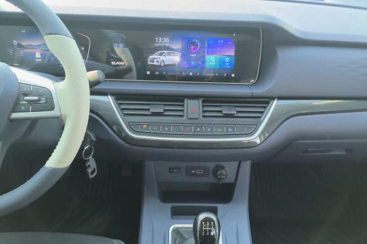 Used  Ruisheng Ace M7 2025 1.6L Manual Standard Wheelbase Comfort Version 5 Seats
