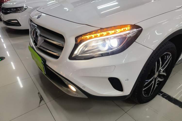 Used Mercedes-Benz GLA 2015 GLA 220 4MATIC Fashion Model