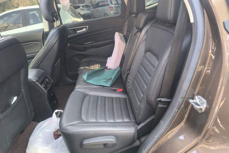 Used Ford Edge 2016 EcoBoost 245 Four-Wheel Drive Titanium Edition 7-Seater