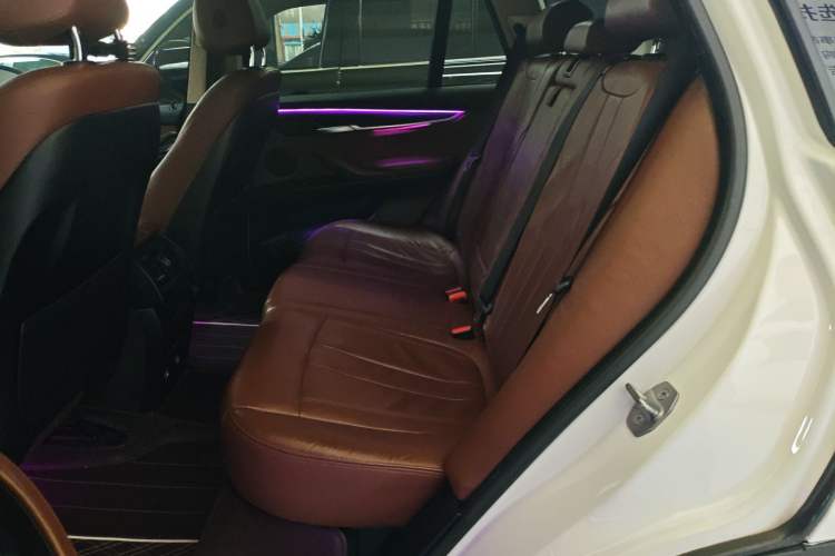 Used BMW X5 2015 xDrive28i
