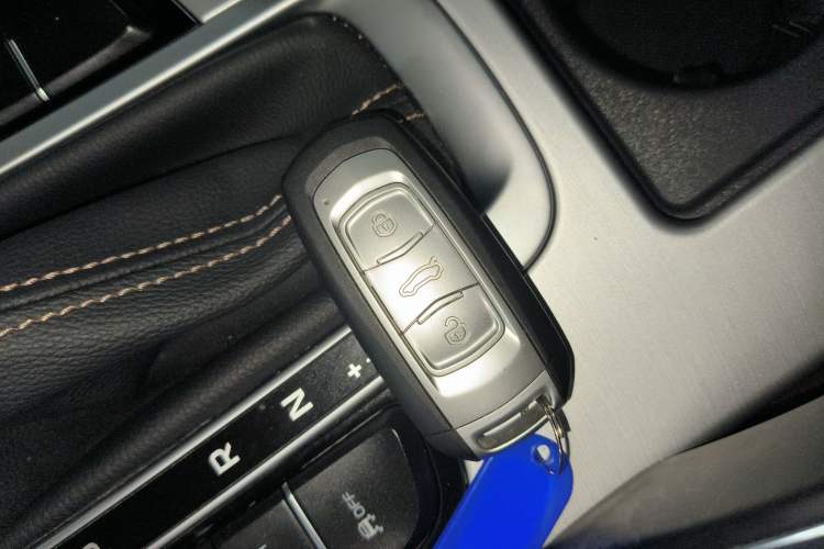 Used Geely Auto Emgrand X7 Sport 2016 1.8TD Automatic ZhiZun Version