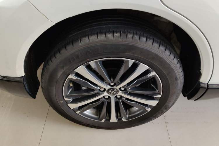 Used Toyota Venza 2023 2.0L CVT Two-Wheel Drive Luxury Edition
