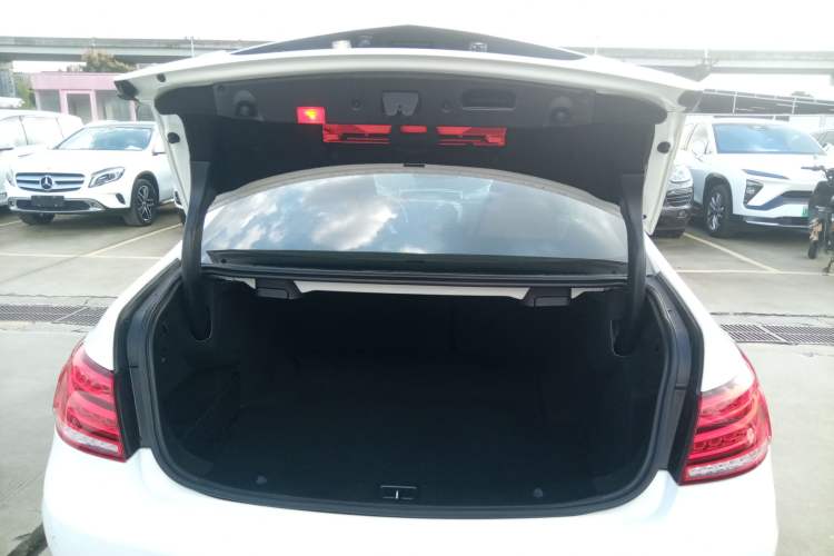 Used Mercedes-Benz E-Class 2014 E 200 Coupe
