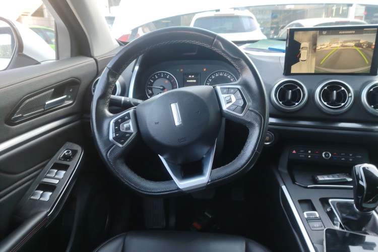 Used Wey VV5 2019 2.0T Two-Wheel-Drive Ultimate Edition
