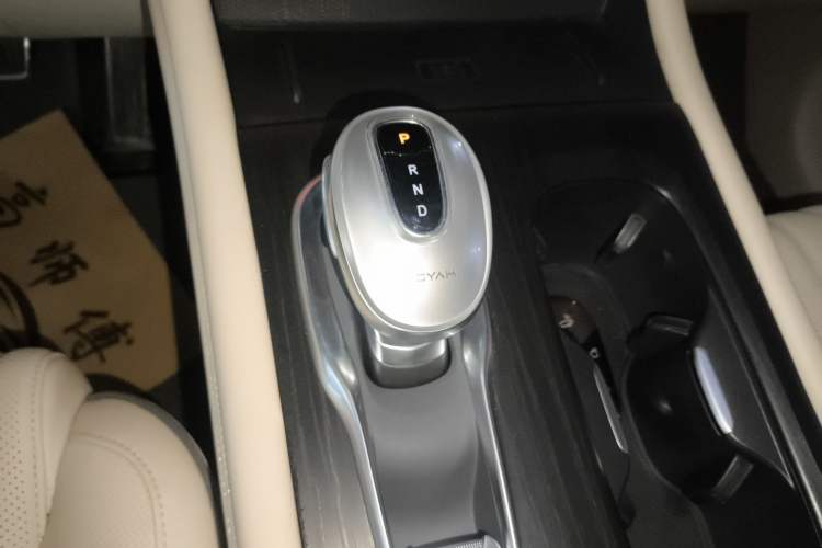 Used VOYAH Dream 2022 0-Emission Edition Dream+ Smart Range Package – 605 km
